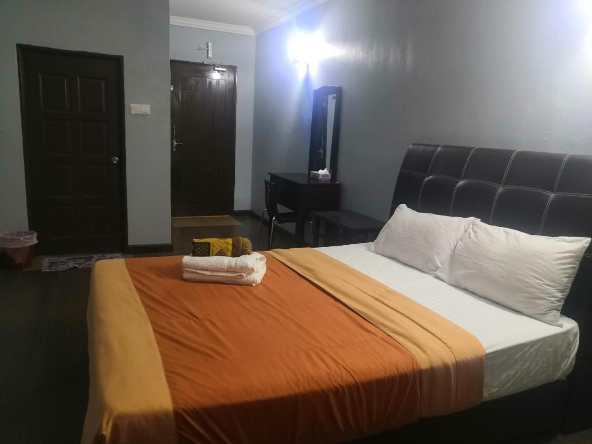Oyo 90473 Opah Inn Hotel Kampong Ayer Terjun Экстерьер фото