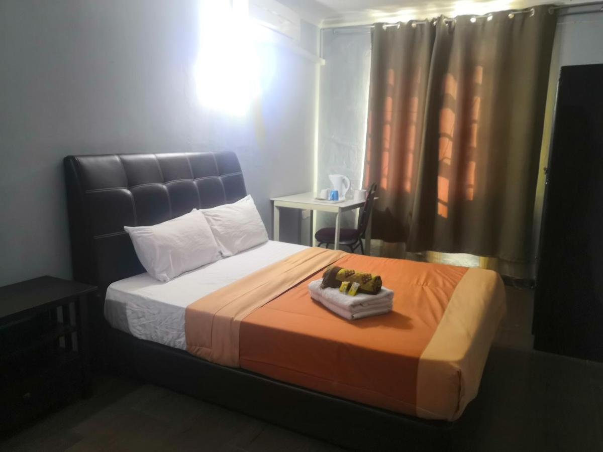 Oyo 90473 Opah Inn Hotel Kampong Ayer Terjun Экстерьер фото